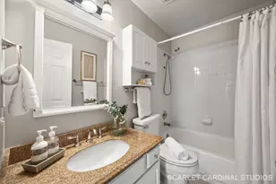 295 Meadowview Ln, Aurora, IL 60502 - Photo 22