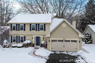 295 Meadowview Ln, Aurora, IL 60502 - Photo 2