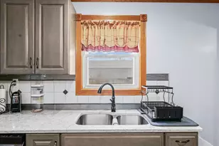 1636 E 1500 North Rd, Roberts, IL 60962 - Photo 12