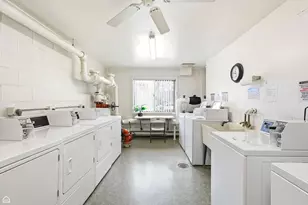 250 Ridge Ave, Evanston, IL 60202 - Photo 16