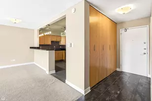 250 Ridge Ave, Evanston, IL 60202 - Photo 2