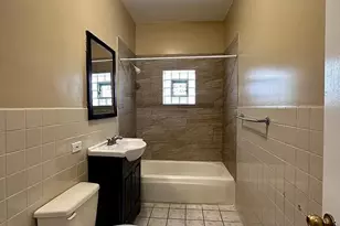 1528 N Avers Ave, Chicago, IL 60651 - Photo 4