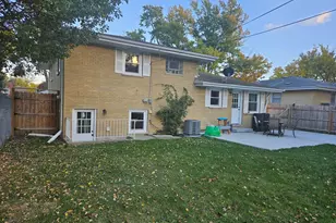 614 Forest Rd, La Grange Park, IL 60526 - Photo 4