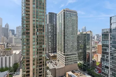 25 E Superior Street #2405, Chicago, IL 60611 - Photo 12
