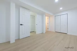 2139 W 24th St, Chicago, IL 60608 - Photo 14