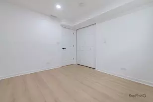 2139 W 24th St, Chicago, IL 60608 - Photo 18