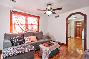 827 Sawyer Rd, Rockford, IL 61109 - Photo 4