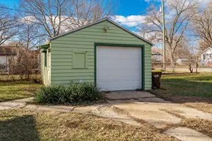 827 Sawyer Rd, Rockford, IL 61109 - Photo 22