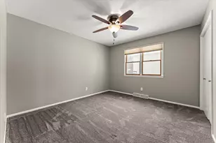 208 E Newton St, Mansfield, IL 61854 - Photo 18