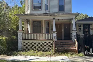 11576 S State St, Chicago, IL 60628 - Photo 2