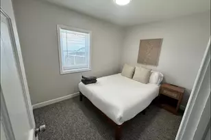 1830 White St, Des Plaines, IL 60018 - Photo 14