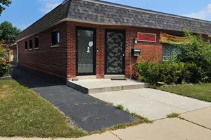 2621 Elisha Ave, Zion, IL 60099 - Photo 1