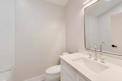 2529 N Lawndale Avenue, Chicago, IL 60647 - Photo 22