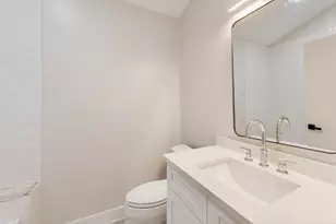 2529 N Lawndale Ave, Chicago, IL 60647 - Photo 22