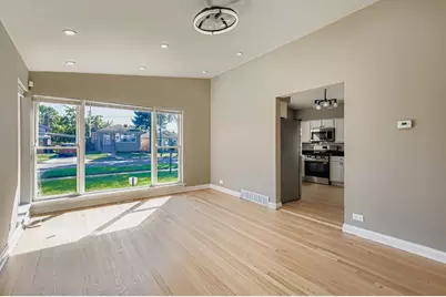 9328 S Parnell Avenue, Chicago, IL 60620 - Photo 6