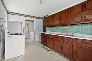 805 Old Salem Rd, Petersburg, IL 62675 - Photo 16