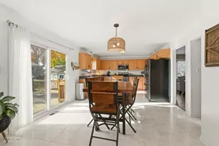 814 Edgewater Dr, Minooka, IL 60447 - Photo 14