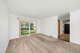 17714 Dogwood Ln, Hazel Crest, IL 60429 - Photo 14