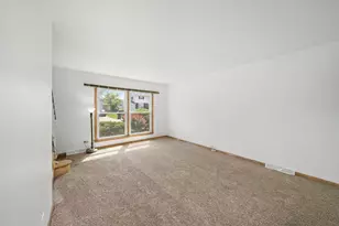 17714 Dogwood Ln, Hazel Crest, IL 60429 - Photo 16