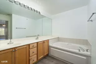 7424 Lincoln Ave, Skokie, IL 60076 - Photo 14