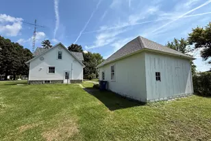 302 S John St, Sublette, IL 61367 - Photo 6