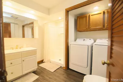 527 W Madison Street, Belvidere, IL 61008 - Photo 12