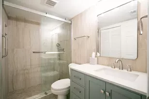 5S040 Pebblewood Ln, Naperville, IL 60563 - Photo 10