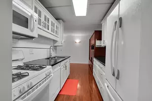 5S040 Pebblewood Ln, Naperville, IL 60563 - Photo 8