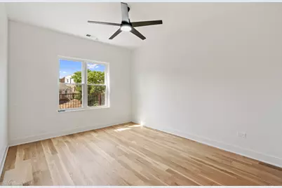 1530 W 18th Place #2, Chicago, IL 60608 - Photo 8