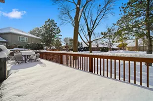 336 Rivershire Ct, Lincolnshire, IL 60069 - Photo 22