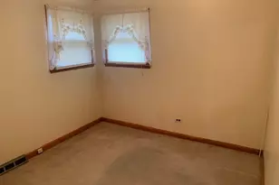 12613 S Marshfield Ave, Calumet Park, IL 60827 - Photo 10