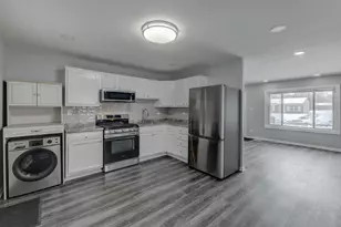 2059 216th St, Sauk Village, IL 60411 - Photo 2