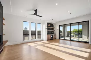 3923 N Janssen Ave, Chicago, IL 60613 - Photo 10