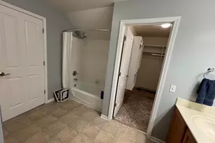 640 Schumann St, Woodstock, IL 60098 - Photo 30