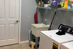 640 Schumann St, Woodstock, IL 60098 - Photo 10