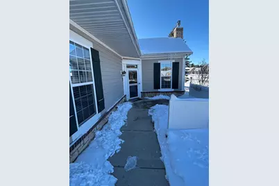 640 Schumann Street, Woodstock, IL 60098 - Photo 6