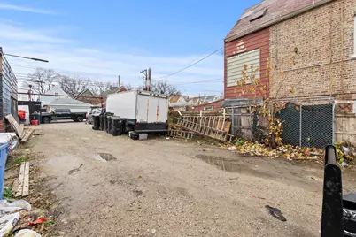 2728 S Karlov Avenue, Chicago, IL 60623 - Photo 10