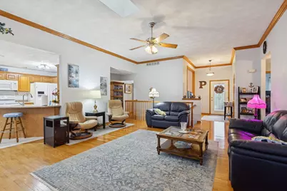 638 Merrion Road, Roscoe, IL 61073 - Photo 8