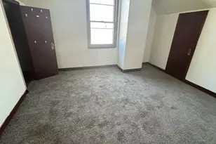 524 W Franklin St, Paxton, IL 60957 - Photo 8