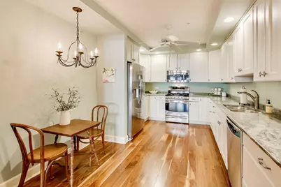 10 E Burlington Street #2C, Riverside, IL 60546 - Photo 8