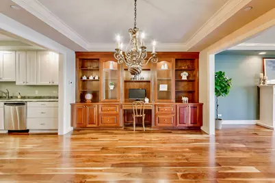 10 E Burlington Street #2C, Riverside, IL 60546 - Photo 6