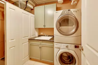 10 E Burlington Street #2C, Riverside, IL 60546 - Photo 32