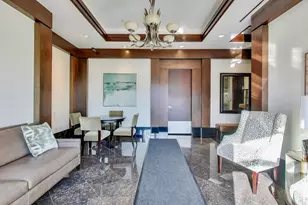 10 E Burlington St, Riverside, IL 60546 - Photo 2