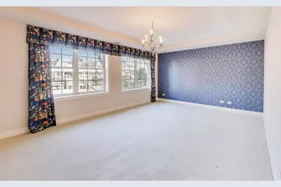 10 E Burlington Street #2C, Riverside, IL 60546 - Photo 16