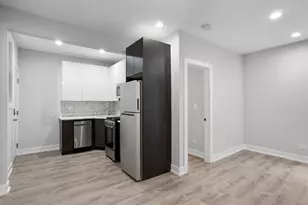 1651 W Jonquil Terrace, Chicago, IL 60626 - Photo 6