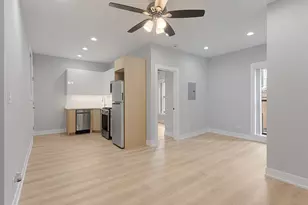 1651 W Jonquil Terrace, Chicago, IL 60626 - Photo 2