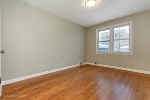 8367 S Baltimore Ave, Chicago, IL 60617 - Photo 10