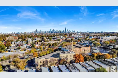 1047 N Saint Louis Avenue, Chicago, IL 60651 - Photo 24