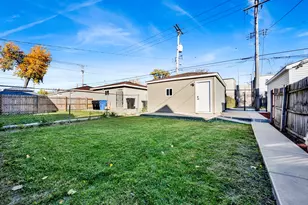 1047 N St Louis Ave, Chicago, IL 60651 - Photo 22