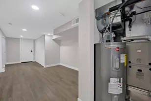 1047 N St Louis Ave, Chicago, IL 60651 - Photo 12